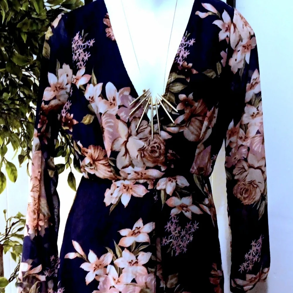 VENUS Floral Jumpsuit - Picture 3 of 5
